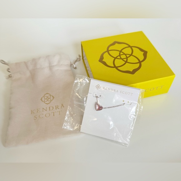 KENDRA SCOTT Framed Ari Heart Pendant Necklace Pink Blush Diachronic Glass NWT - Picture 7 of 11